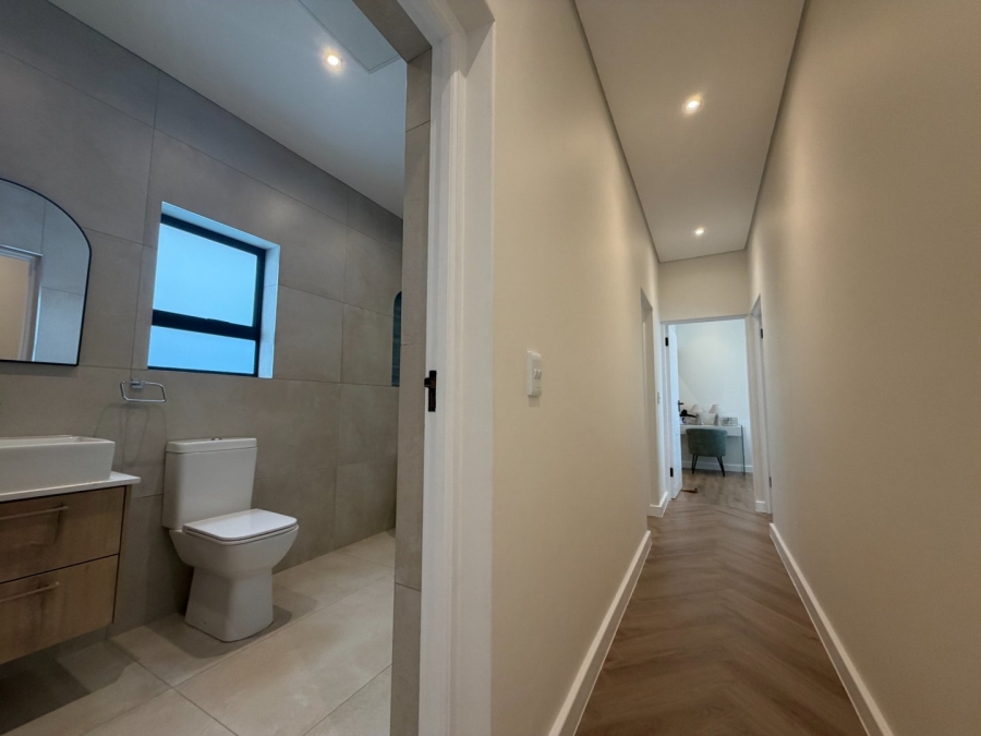 3 Bedroom Property for Sale in Sandown Western Cape